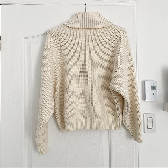 H&M | Cream knit turtleneck sweater - Picture 2 of 10